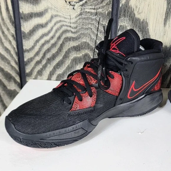 Nike Kyrie Infinity Bred Black Red Mens Size US9.5 Basketball Shoes CZ0204 004